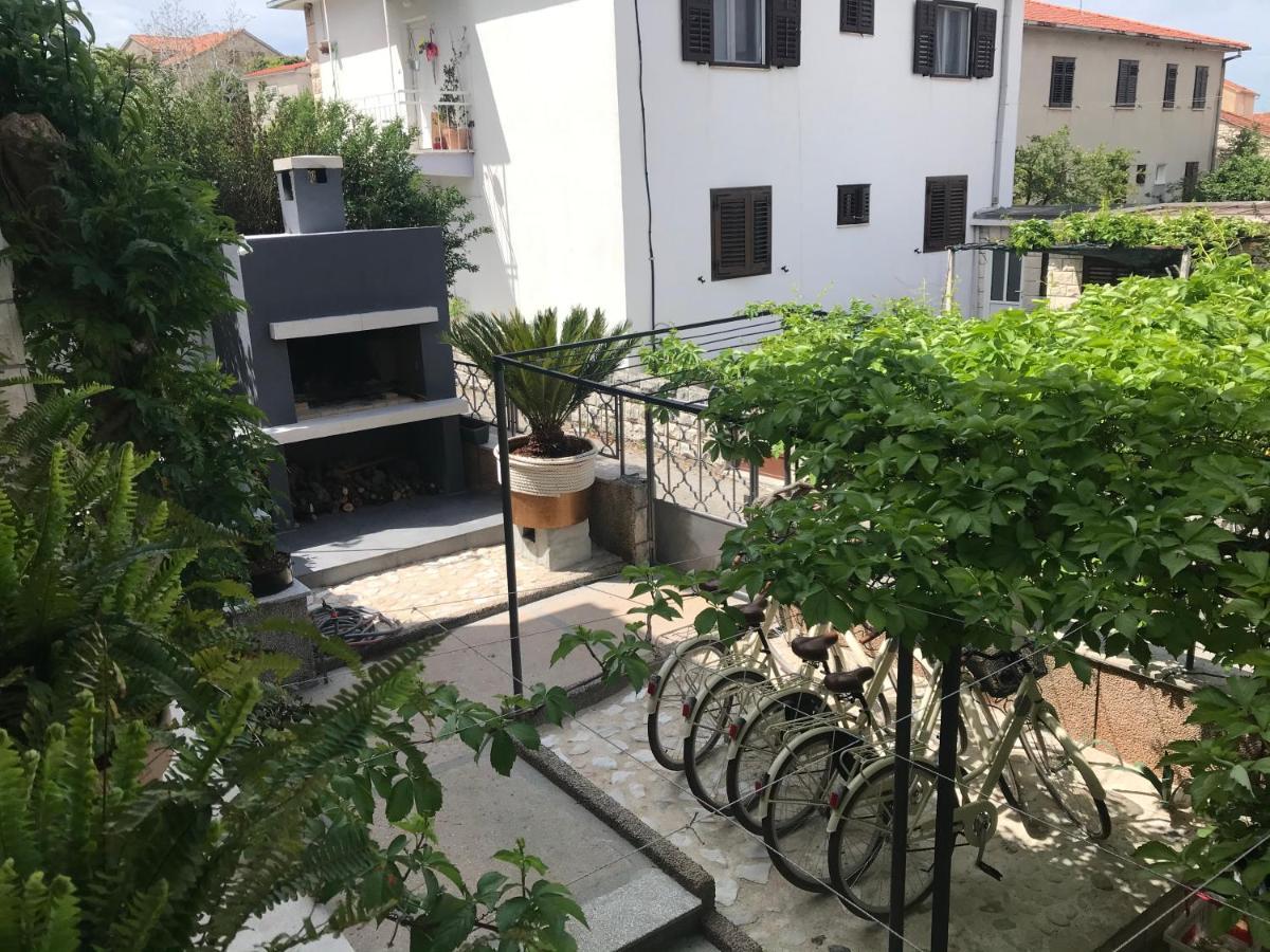 Apartments Lota On Top Location Supetar Ngoại thất bức ảnh